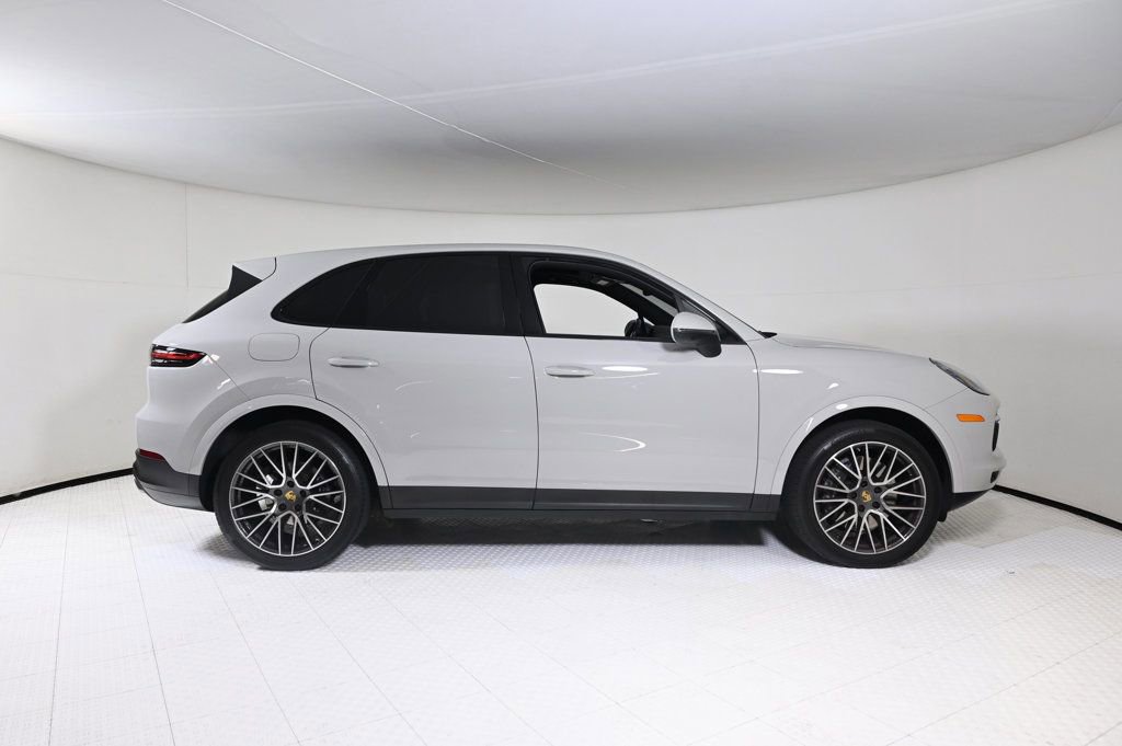 Certified 2022 Porsche Cayenne image 8
