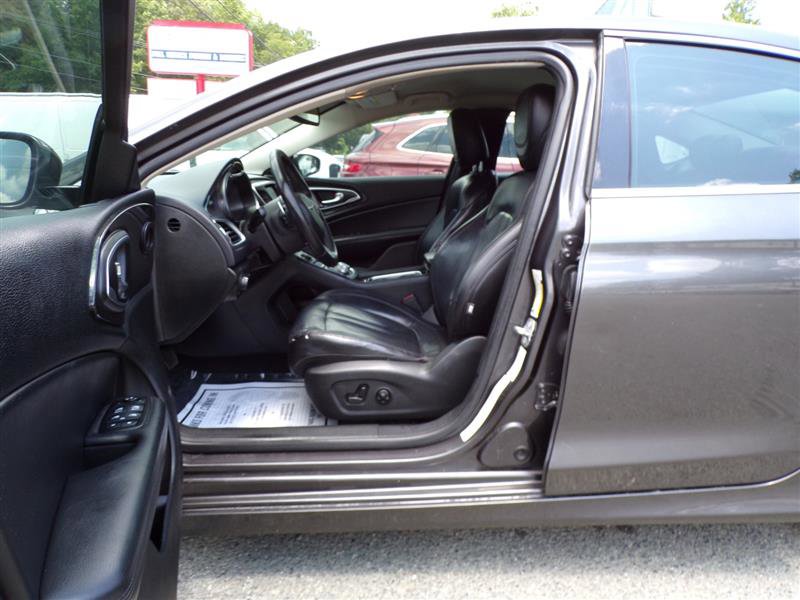 Used 2015 Chrysler 200 C w/ Navigation & Sound Group I image 14