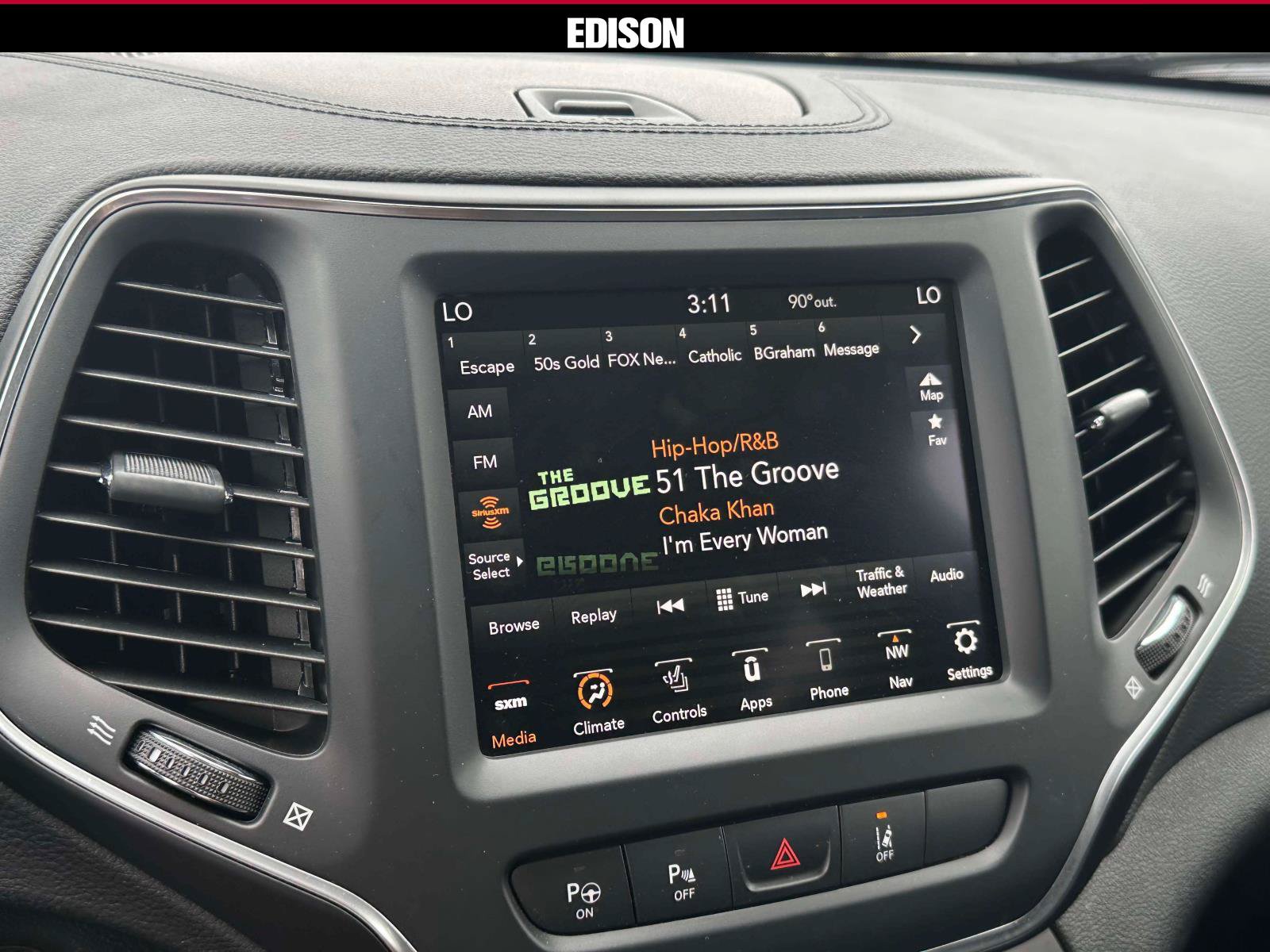 Used 2023 Jeep Cherokee Altitude Lux AWD/4WD image 26