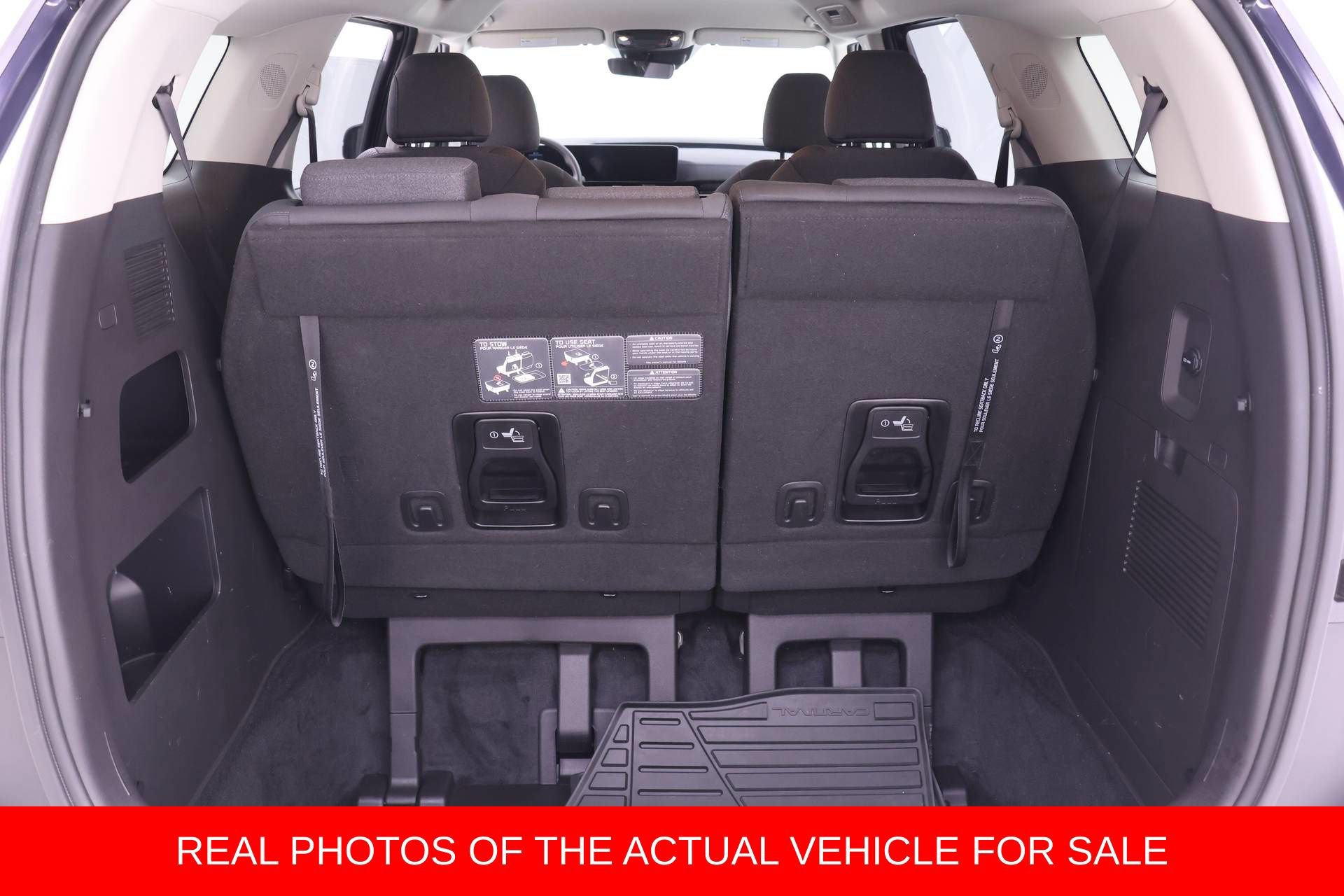 Used 2026 Kia Carnival LX FWD image 15