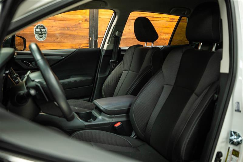 Used 2025 Subaru Outback Premium AWD/4WD image 10