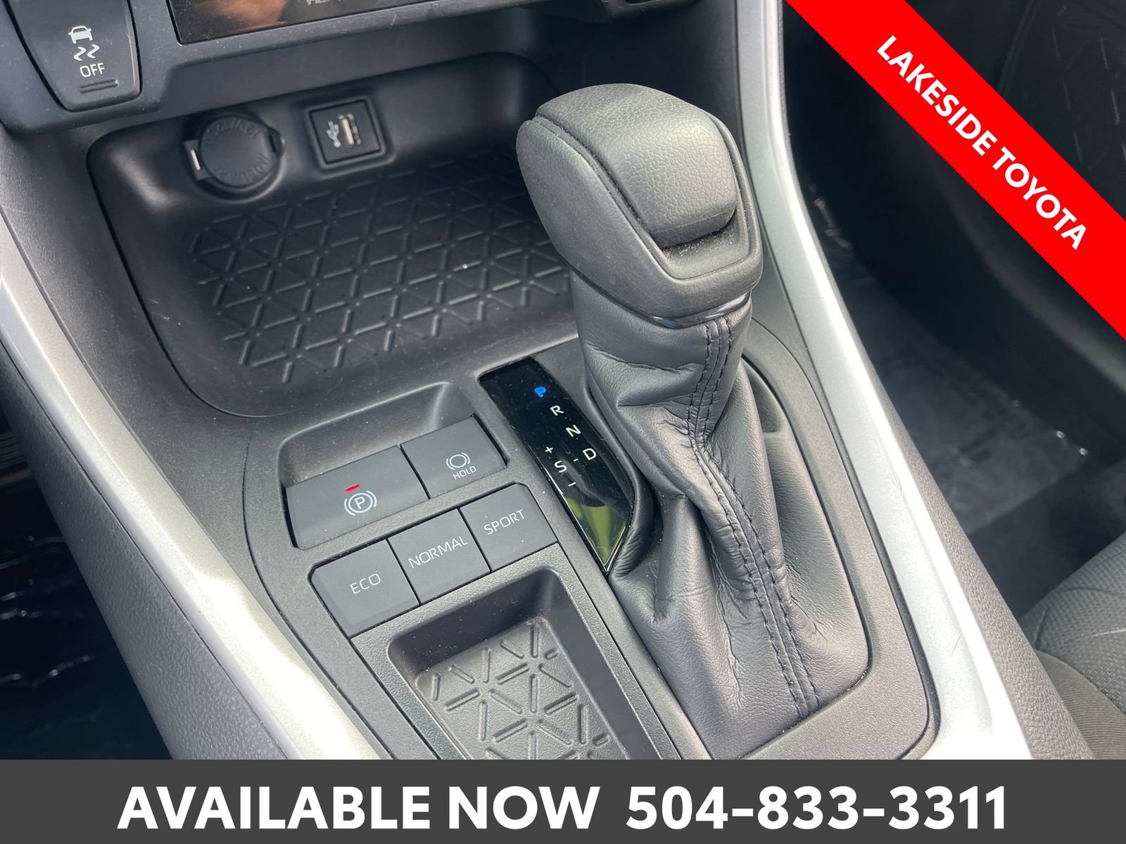 Certified 2025 Toyota RAV4 XLE FWD image 31