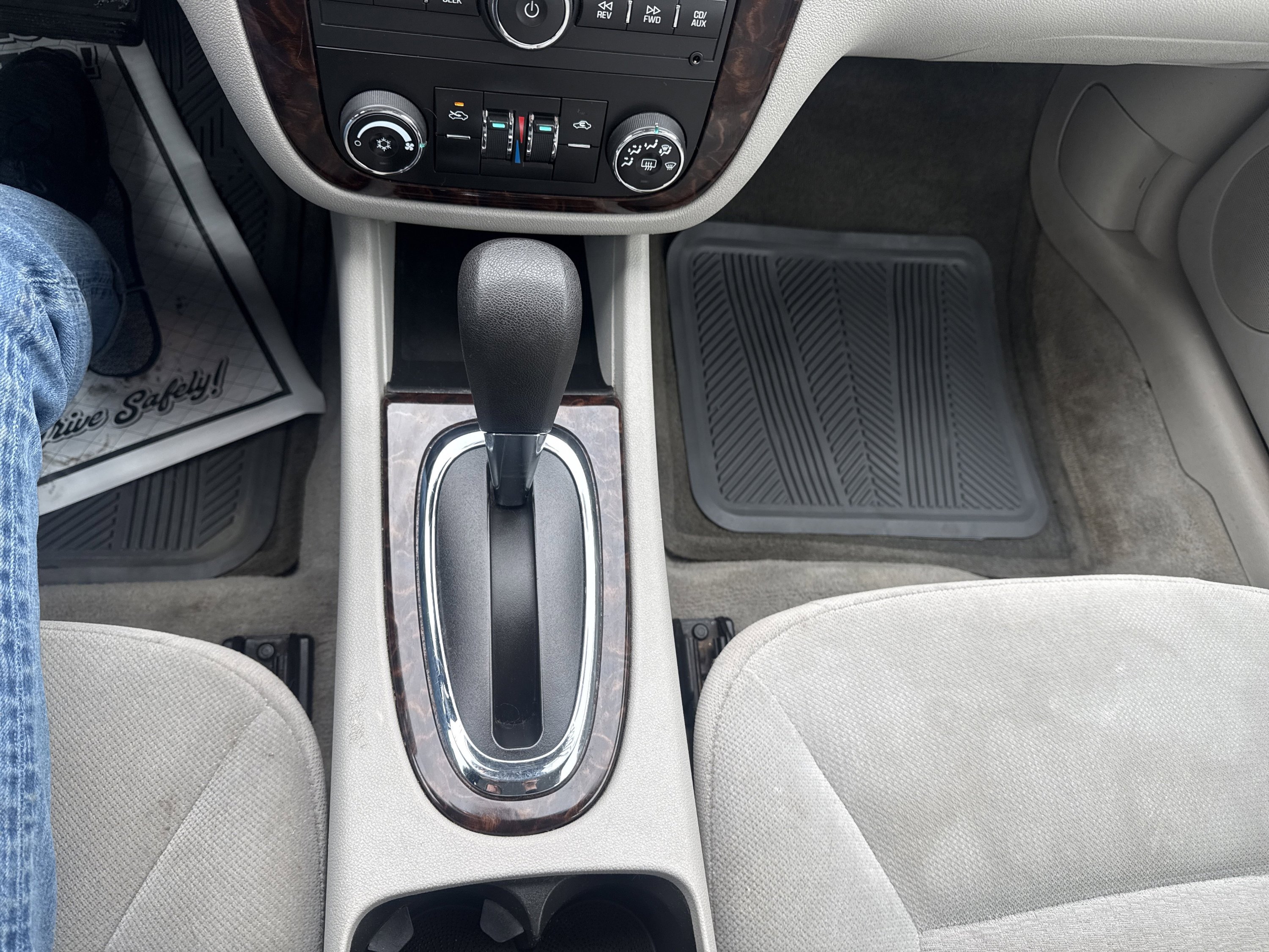 Used 2016 Chevrolet Impala LT image 18