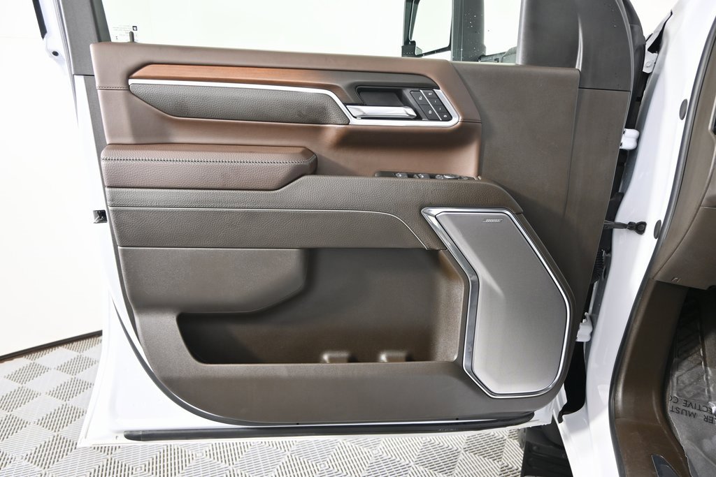 Used 2025 GMC Sierra 3500 Denali w/ Denali Reserve Package image 18