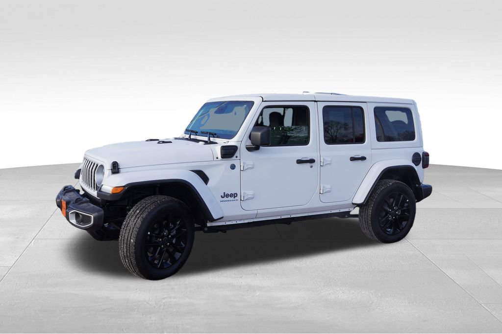 Certified 2025 Jeep Wrangler Unlimited Sahara w/ Safety Group image 10