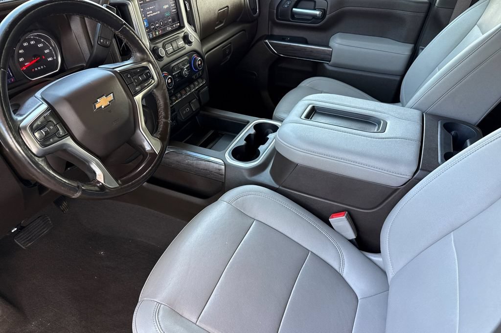Used 2022 Chevrolet Silverado 2500 LTZ w/ LTZ Plus Package AWD/4WD image 5