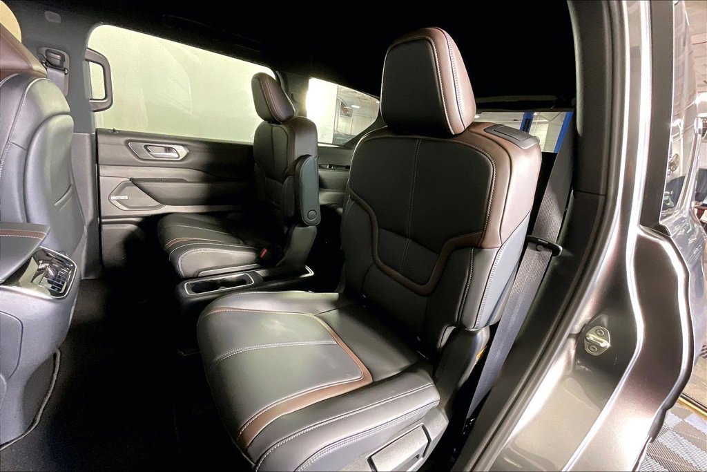 New 2026 Nissan Armada SL w/ Captain's Chari Seat Package RWD image 14