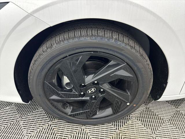 New 2026 Hyundai Elantra SEL Sport Premium FWD image 11