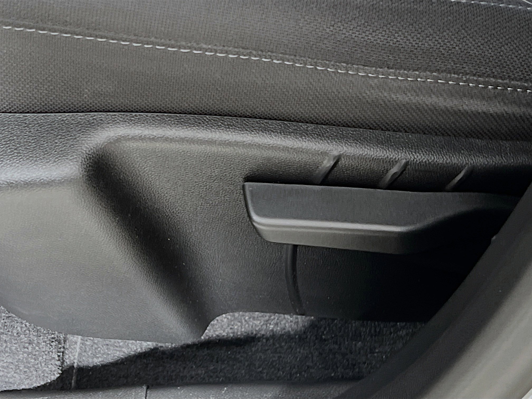 Used 2025 Chevrolet Equinox LT w/ Safety and Technology Package image 16