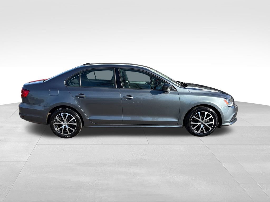 Used 2015 Volkswagen Jetta SE image 8