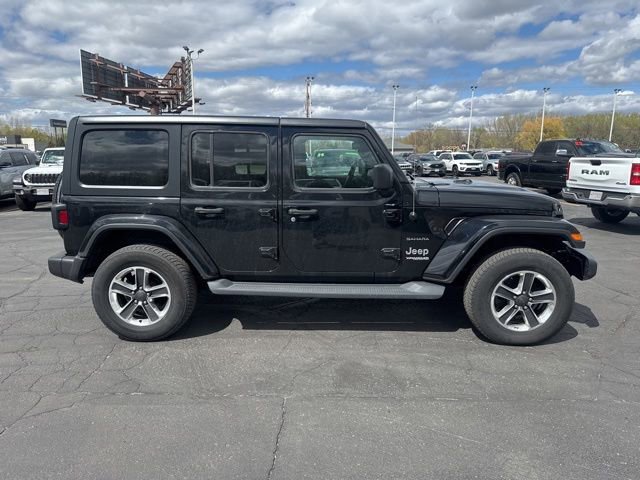 Used 2019 Jeep Wrangler Unlimited Sahara AWD/4WD image 11