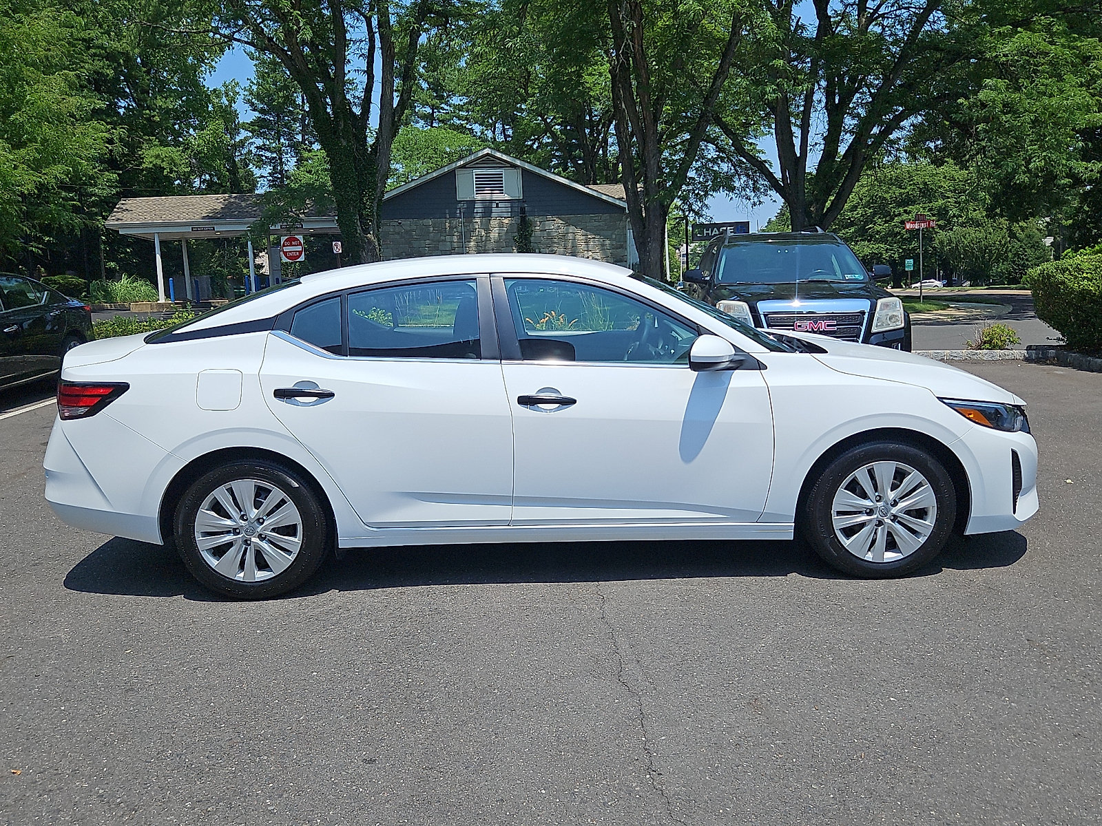 Certified 2024 Nissan Sentra S FWD image 7
