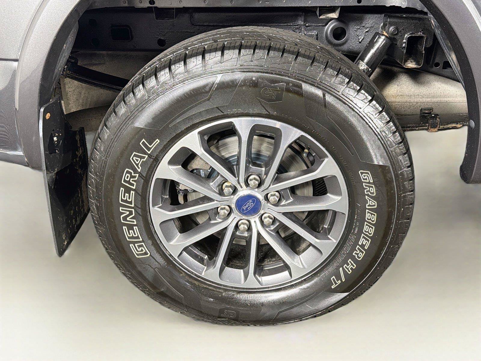 Used 2020 Ford F150 XLT w/ Equipment Group 302A Luxury AWD/4WD image 35