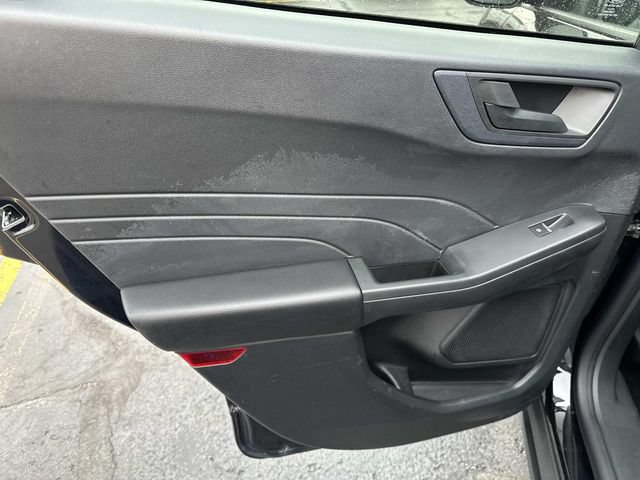 Used 2022 Ford Escape SE AWD/4WD image 9