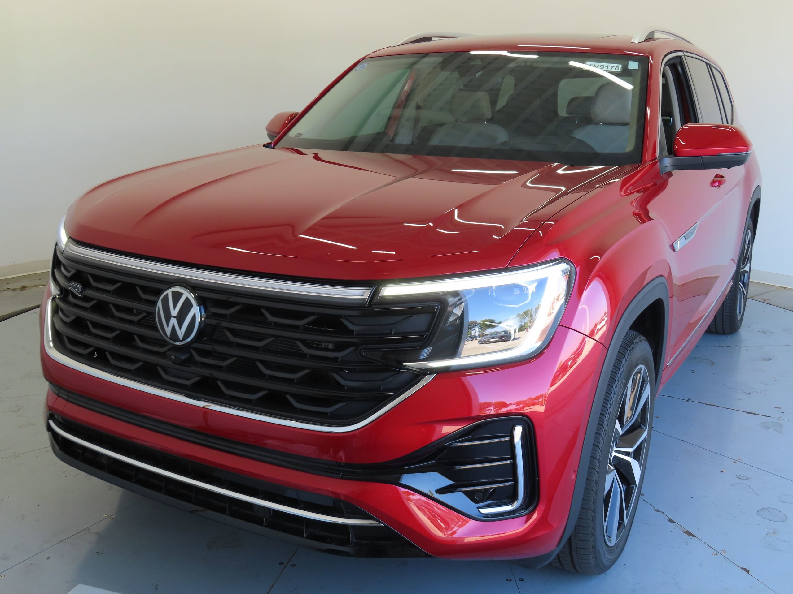 New 2025 Volkswagen Atlas SEL Premium R-Line AWD/4WD image 9