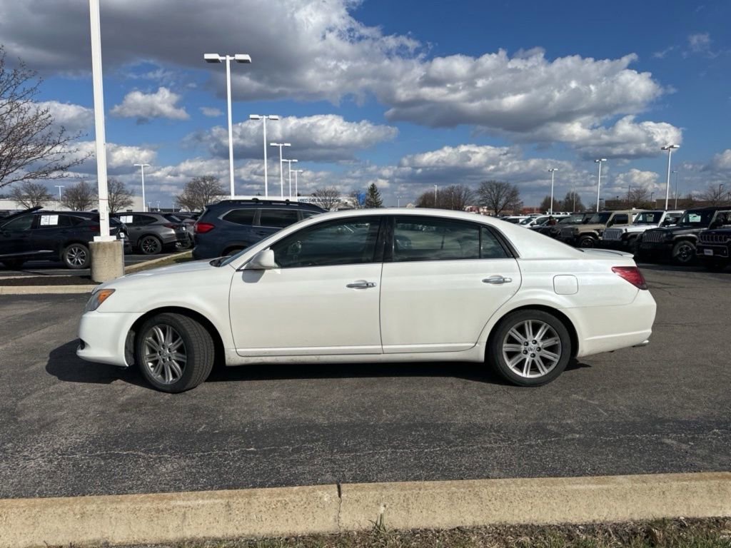 Used 2009 Toyota Avalon Limited image 8
