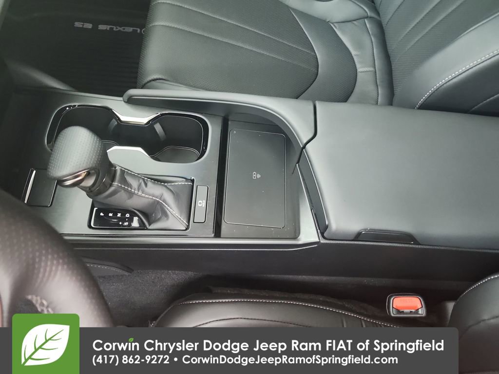 Used 2025 Lexus ES 350 F Sport image 30