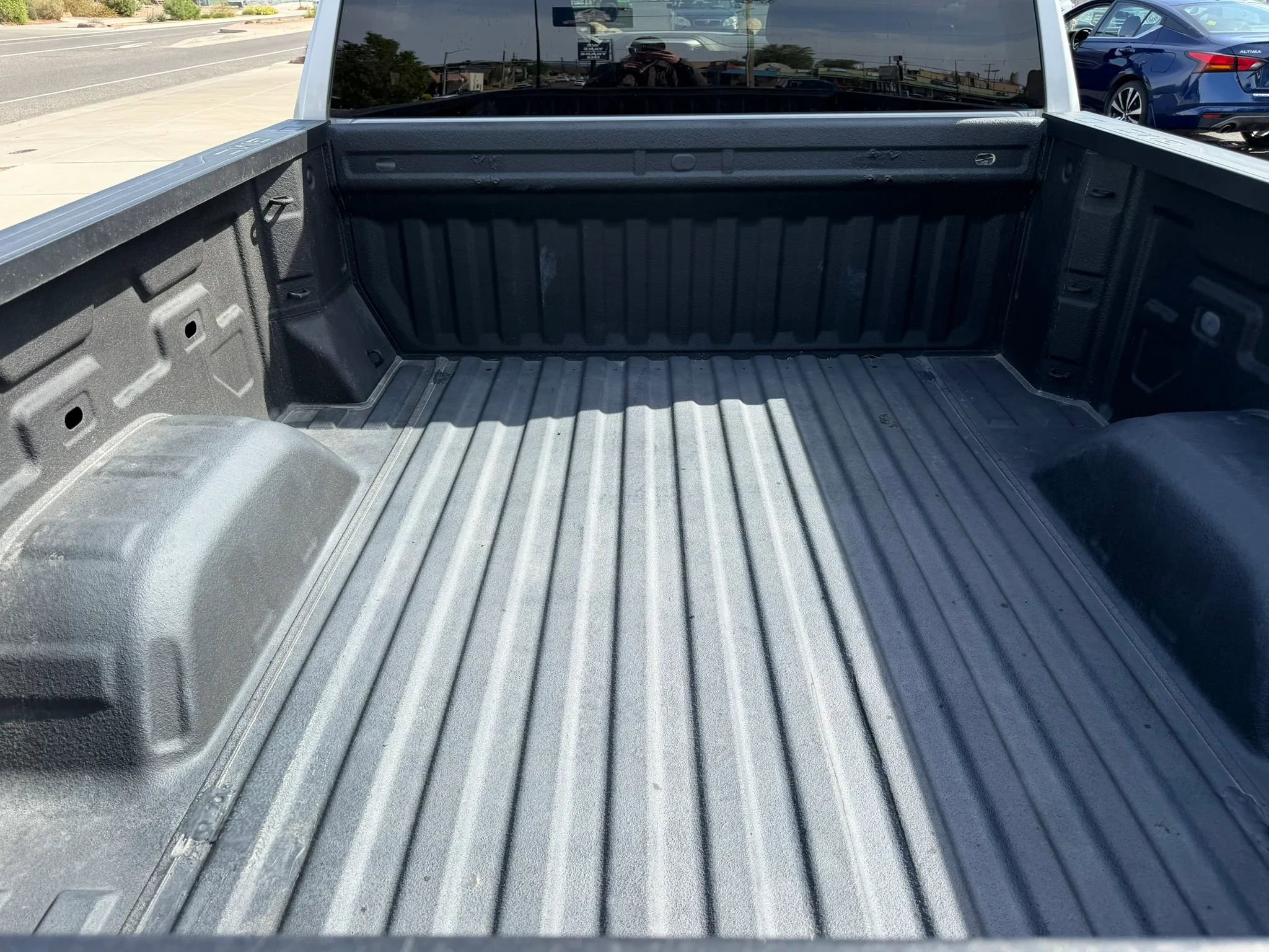 Used 2021 GMC Sierra 1500 SLE AWD/4WD image 9