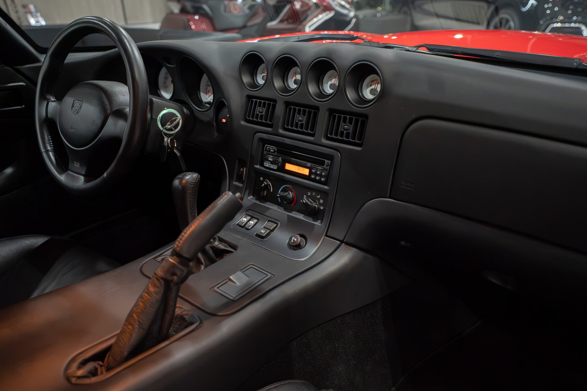 Used 1997 Dodge Viper GTS RWD image 24
