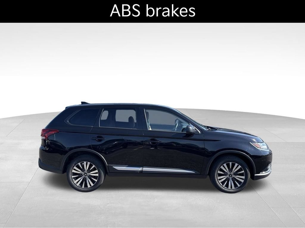 Used 2019 Mitsubishi Outlander SE AWD/4WD image 5