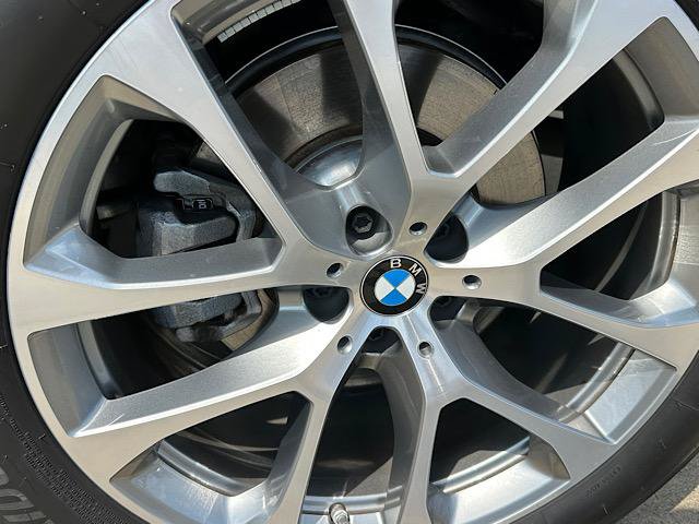 Used 2024 BMW X5 xDrive40i w/ Premium Package AWD/4WD image 34