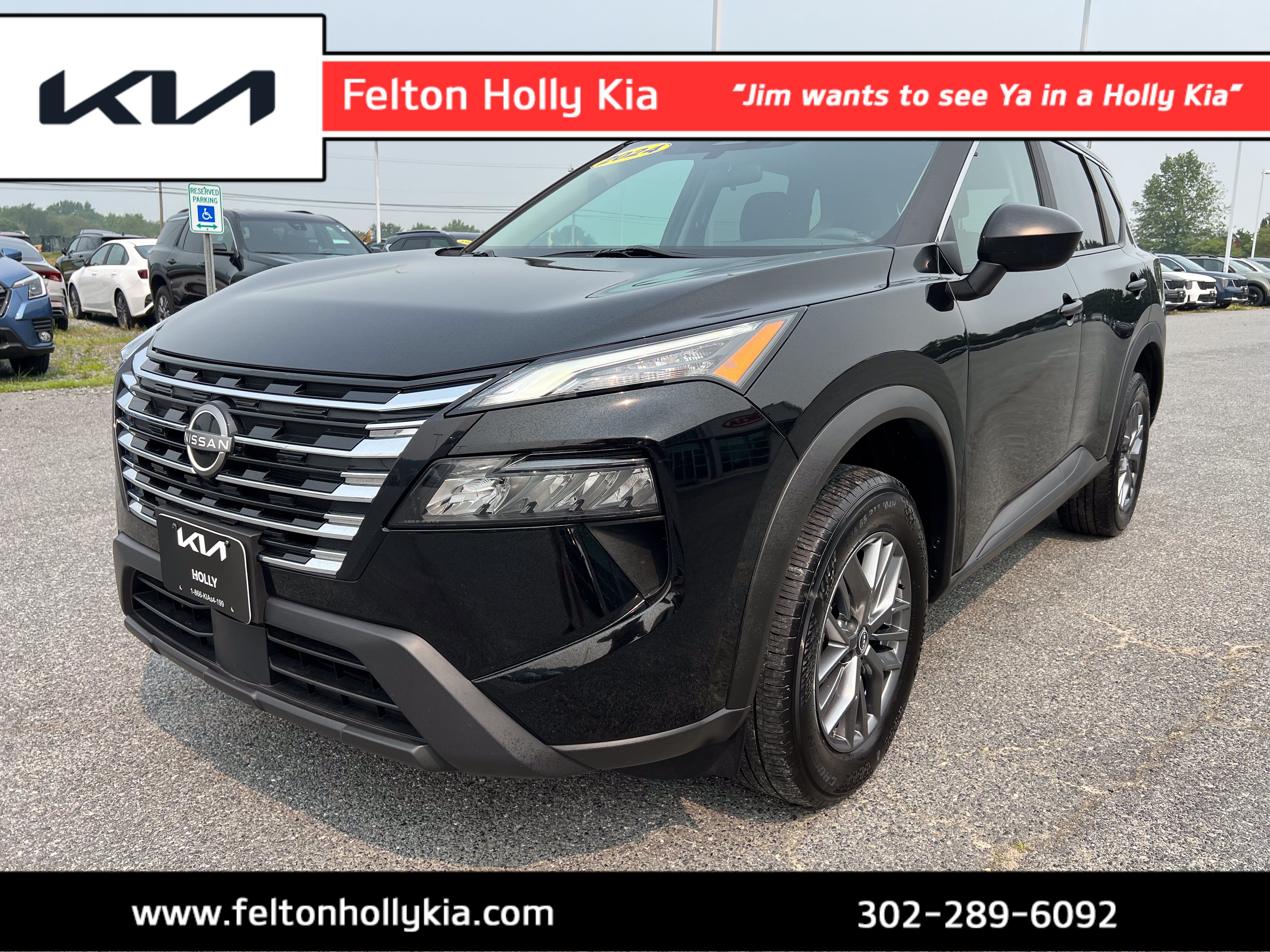 Used 2024 Nissan Rogue S AWD/4WD image 1