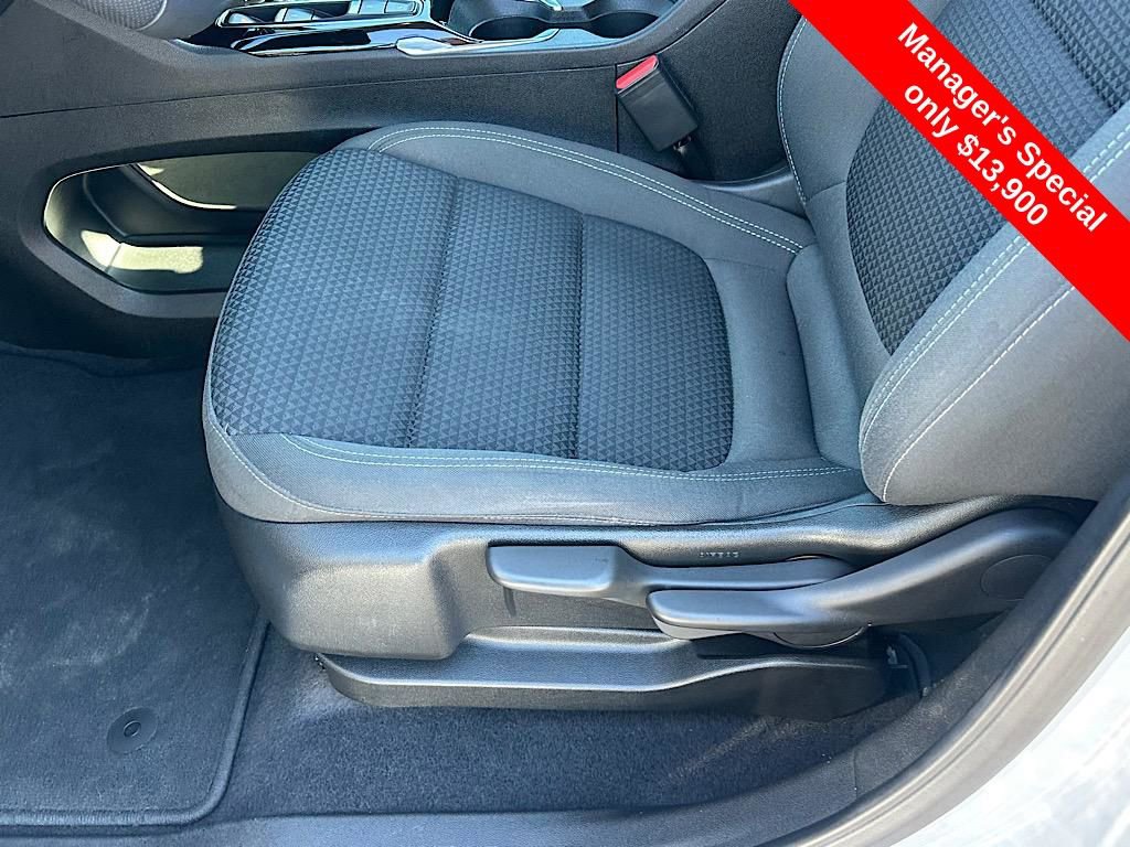 Used 2023 Chevrolet Bolt EUV LT w/ Driver Confidence Package image 12