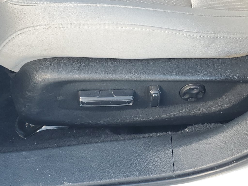 Used 2019 Honda Accord EX image 16