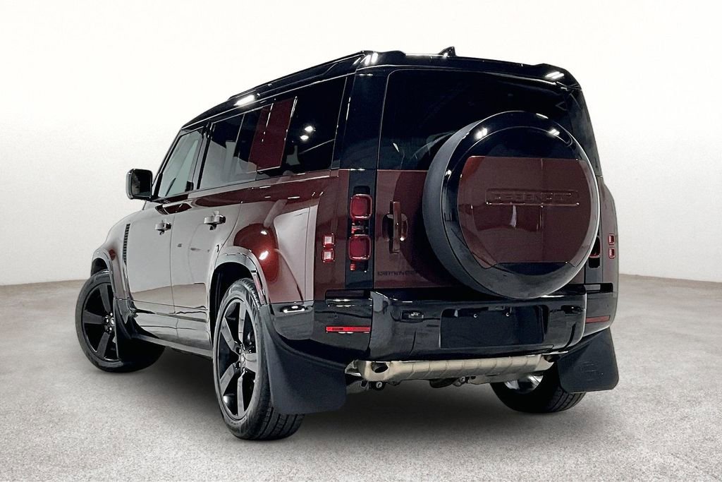 Used 2025 Land Rover Defender 110 Sedona Red Edition image 15