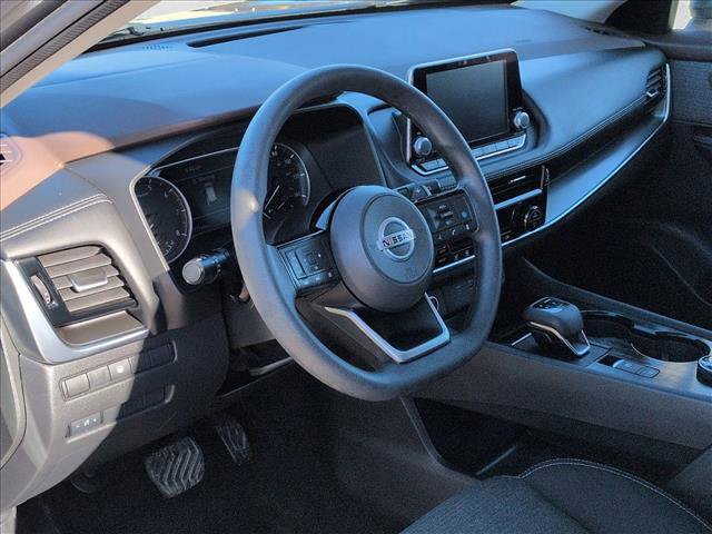 Used 2021 Nissan Rogue SV image 10