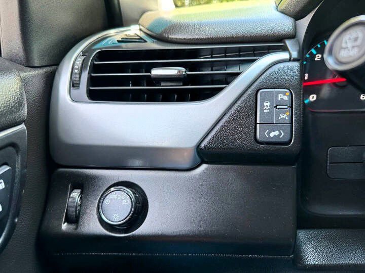 Used 2017 Chevrolet Tahoe LT image 23