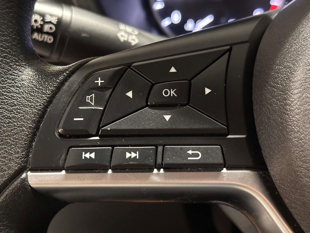 Used 2024 Nissan Sentra SV FWD image 21