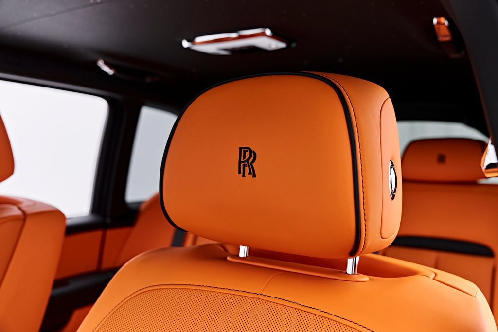 Used 2026 Rolls-Royce Cullinan AWD/4WD image 60