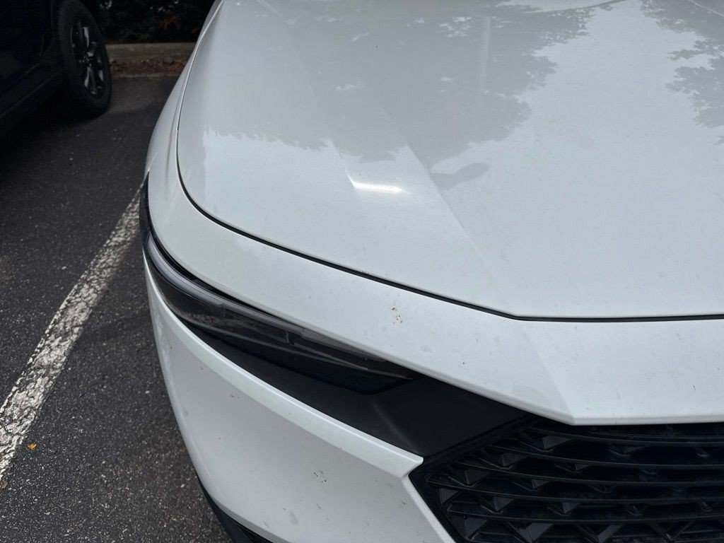 Certified 2025 Honda Accord SE image 3