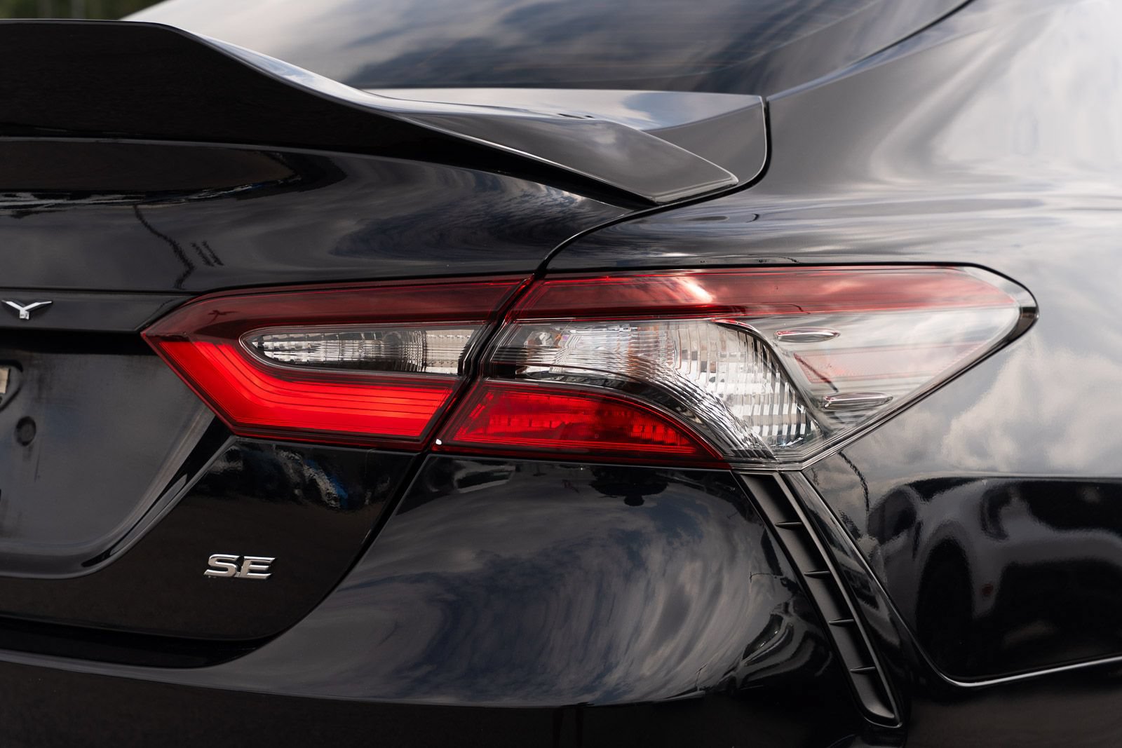 Used 2023 Toyota Camry SE FWD image 14