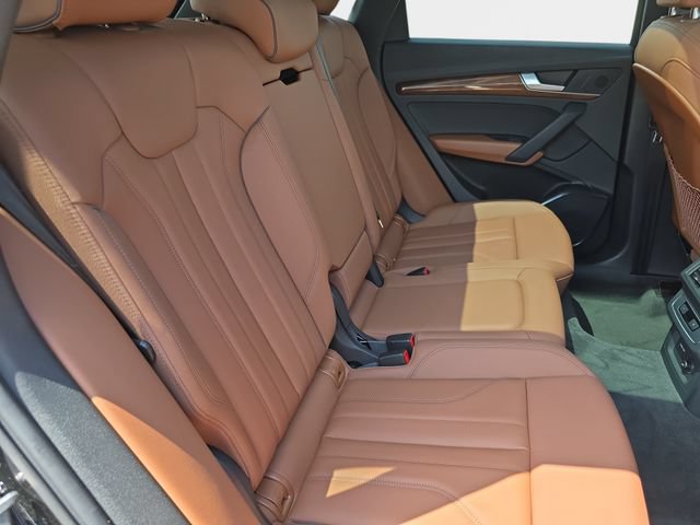 Used 2023 Audi Q5 e Premium w/ Convenience Package AWD/4WD image 13