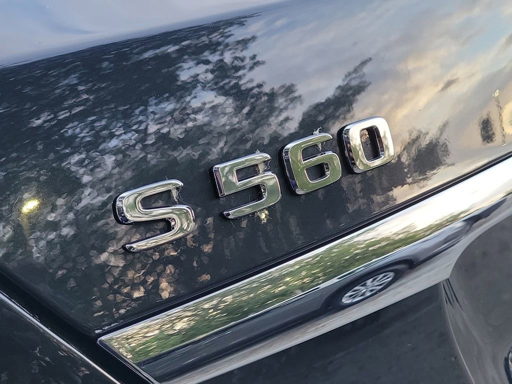 Used 2018 Mercedes-Benz S 560 Sedan image 12