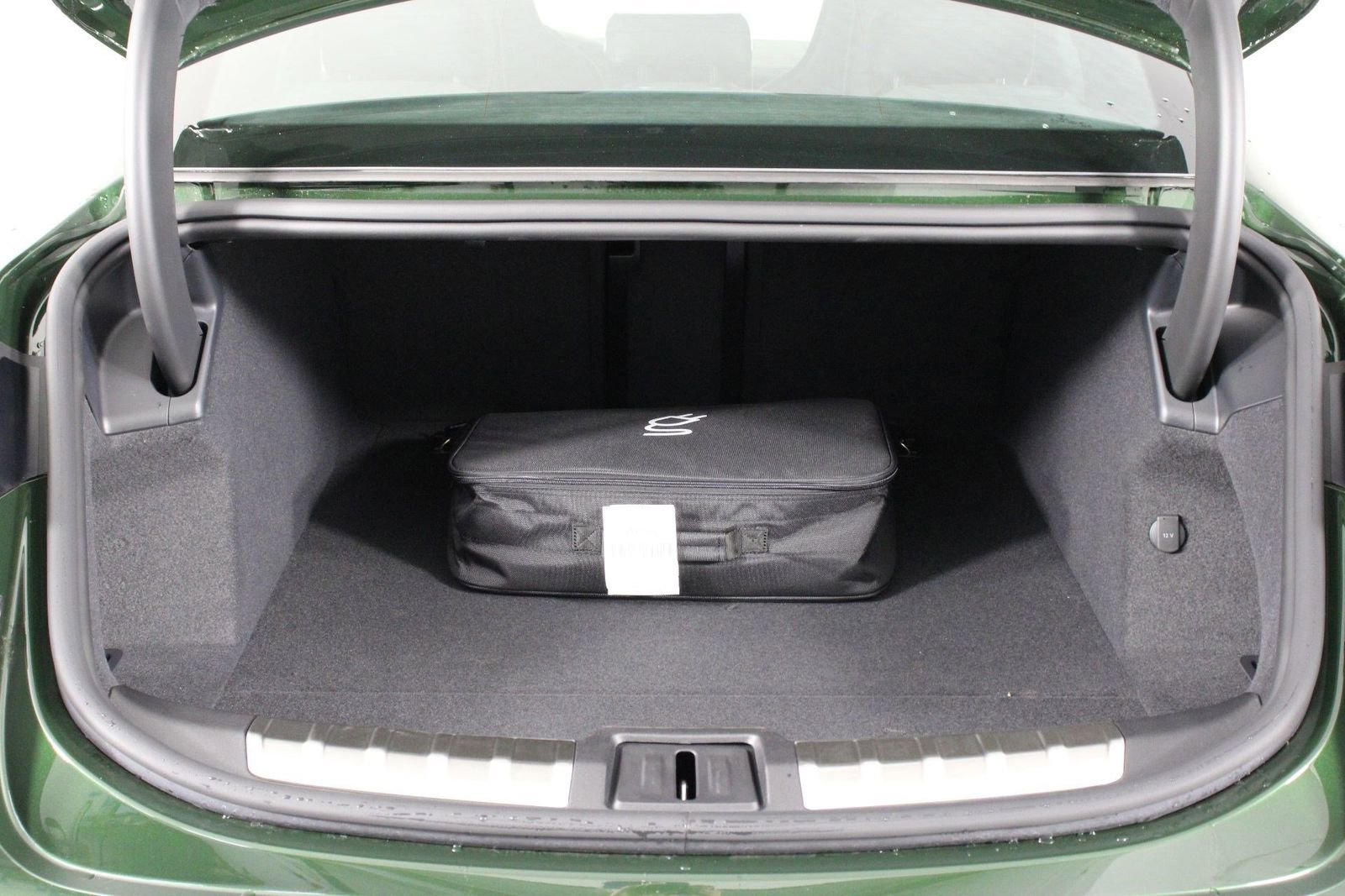 Used 2025 Porsche Taycan Turbo S image 19