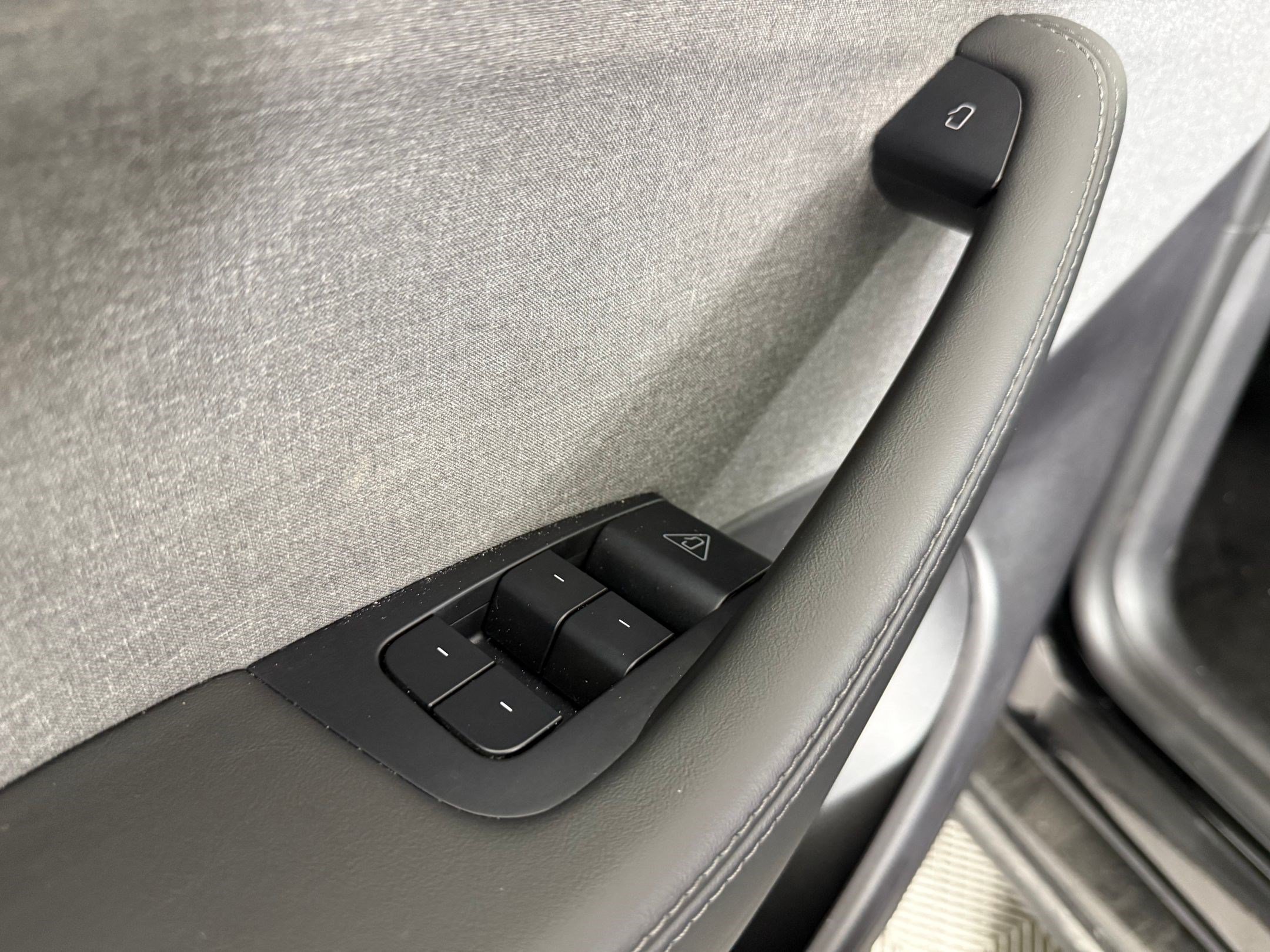 Used 2026 Tesla Model Y 2WD image 15