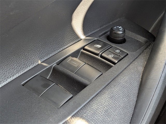Used 2021 Toyota Corolla LE image 19