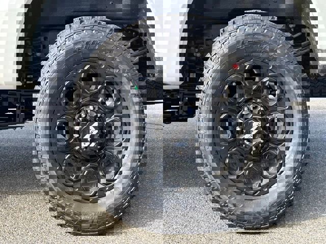 New 2025 Ford F250 Lariat w/ Lariat Ultimate Package image 9