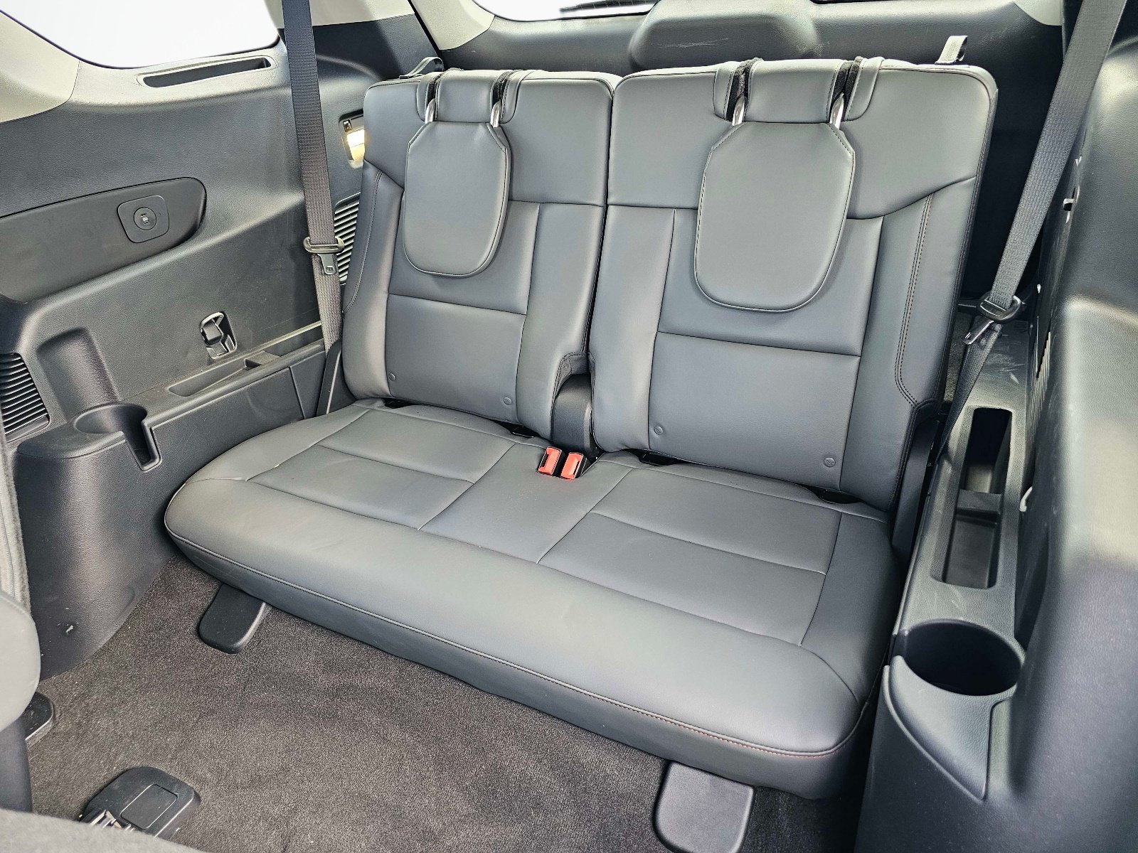 Used 2026 Ford Explorer Active w/ Active Comfort Package RWD image 31