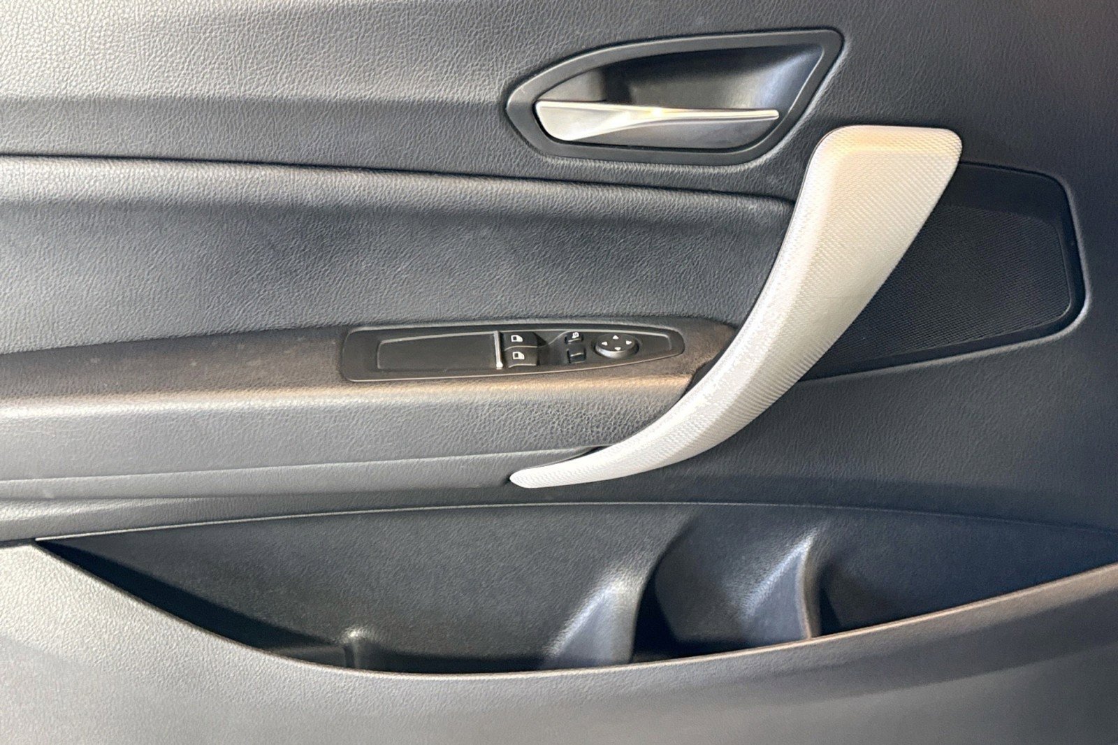 Used 2018 BMW 230i xDrive Coupe image 17