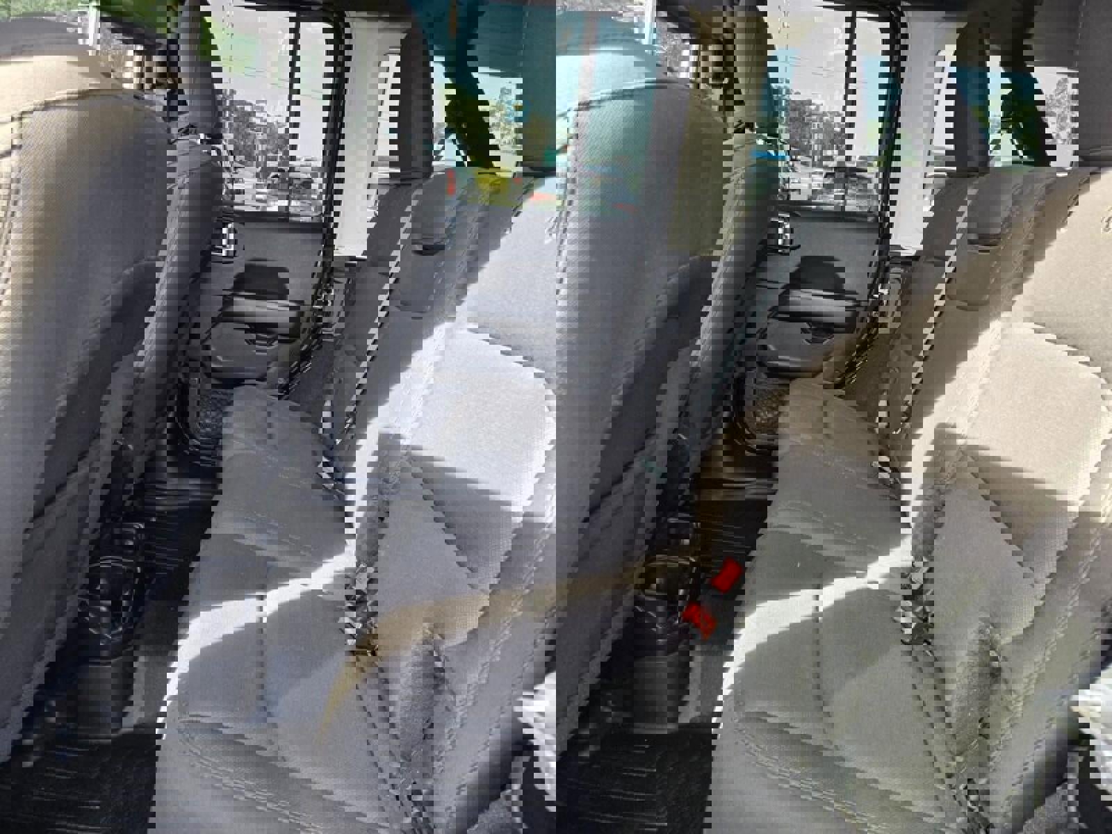 Used 2020 Jeep Wrangler Unlimited Sahara image 20