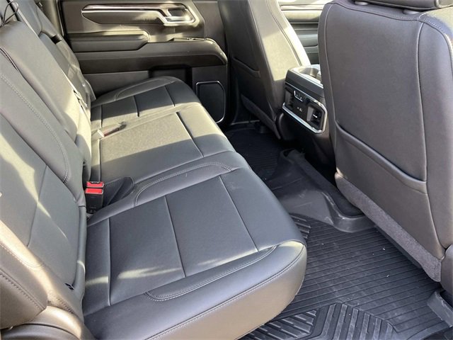 Used 2025 Chevrolet Silverado 2500 LTZ w/ LTZ Convenience Package image 19