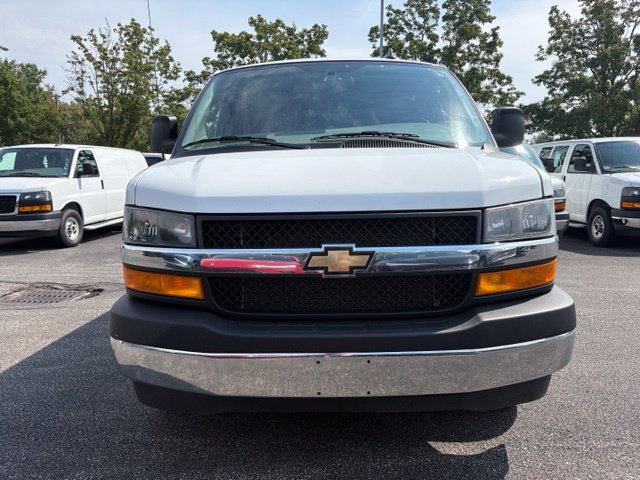 Used 2025 Chevrolet Express 2500 w/ Driver Convenience Package RWD image 16