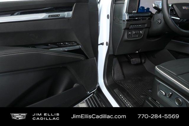 Certified 2026 Cadillac Escalade Sport w/ LPO, ONYX Package image 10