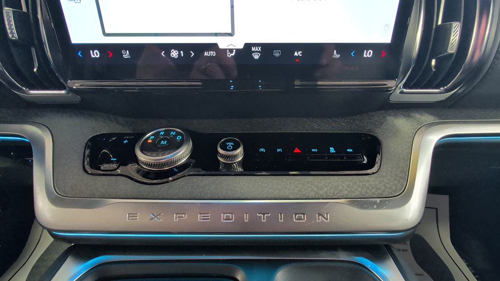 Used 2026 Ford Expedition Tremor AWD/4WD image 21