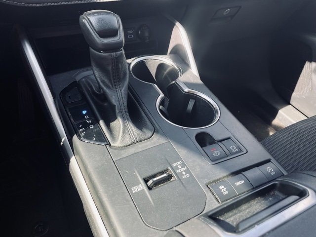 Used 2022 Toyota Highlander L image 16
