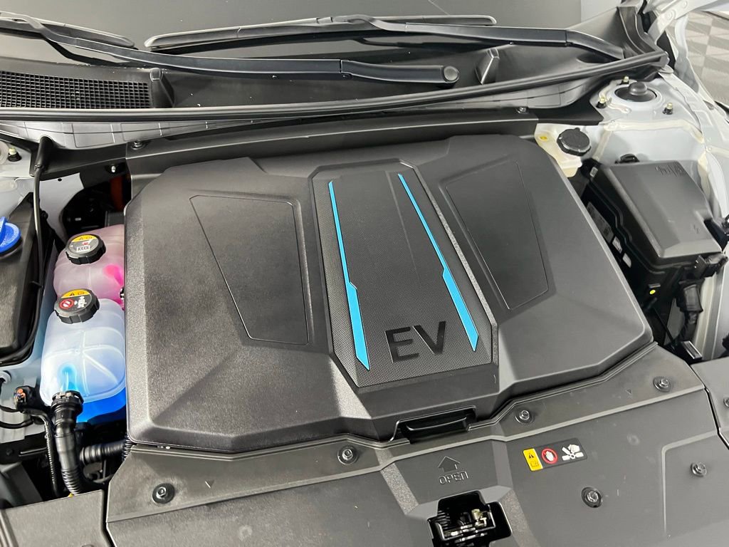 Used 2023 Hyundai Ioniq 5 Limited image 36